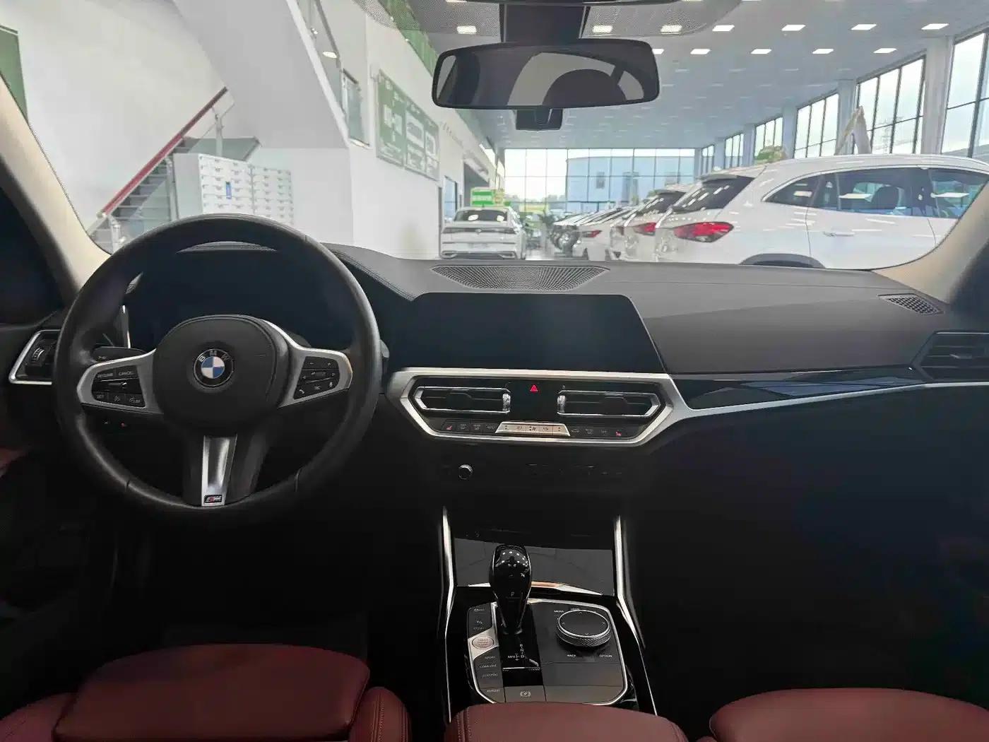 2022 BMW 3 Series 320Li M Sport Package — миниатюра 20