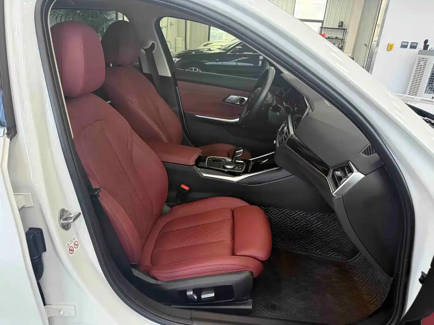 2022 BMW 3 Series 320Li M Sport Package — миниатюра 21