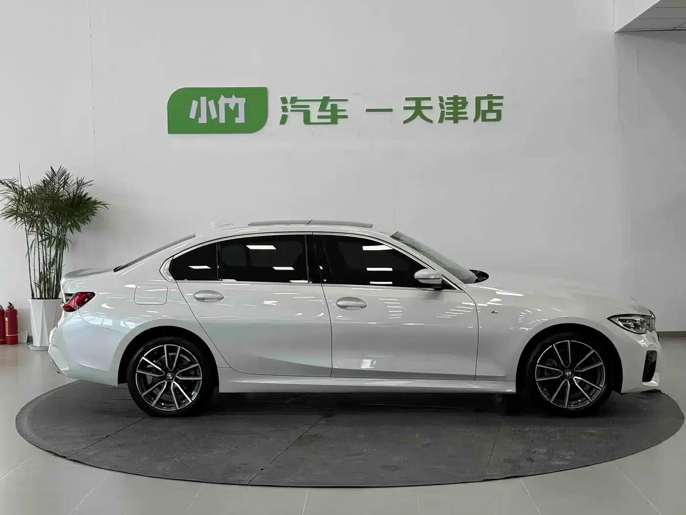 2022 BMW 3 Series 320Li M Sport Package — миниатюра 6