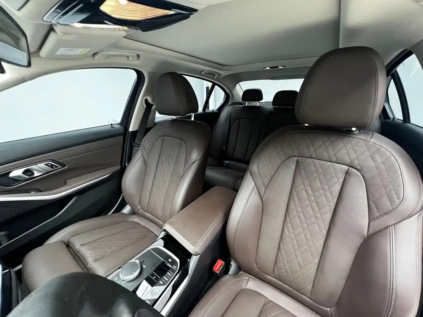 2023 BMW 3 Series 320Li M Sport Package — миниатюра 11