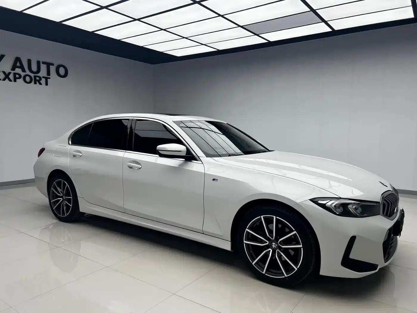 2023 BMW 3 Series 320Li M Sport Package — миниатюра 3
