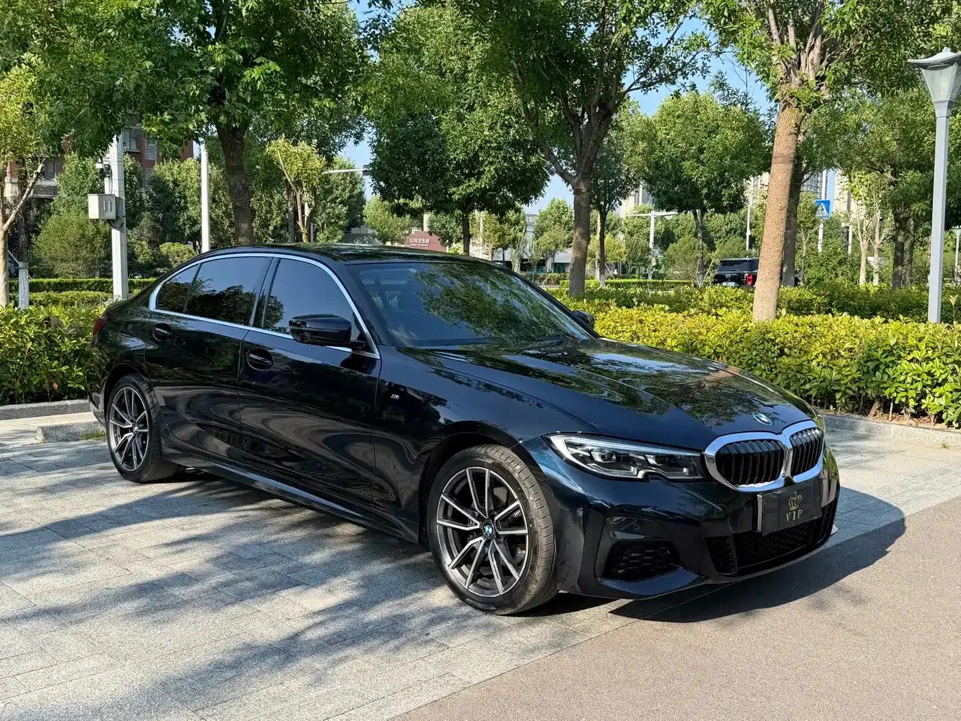 2022 BMW 3 Series 320Li M Sport Package — миниатюра 3