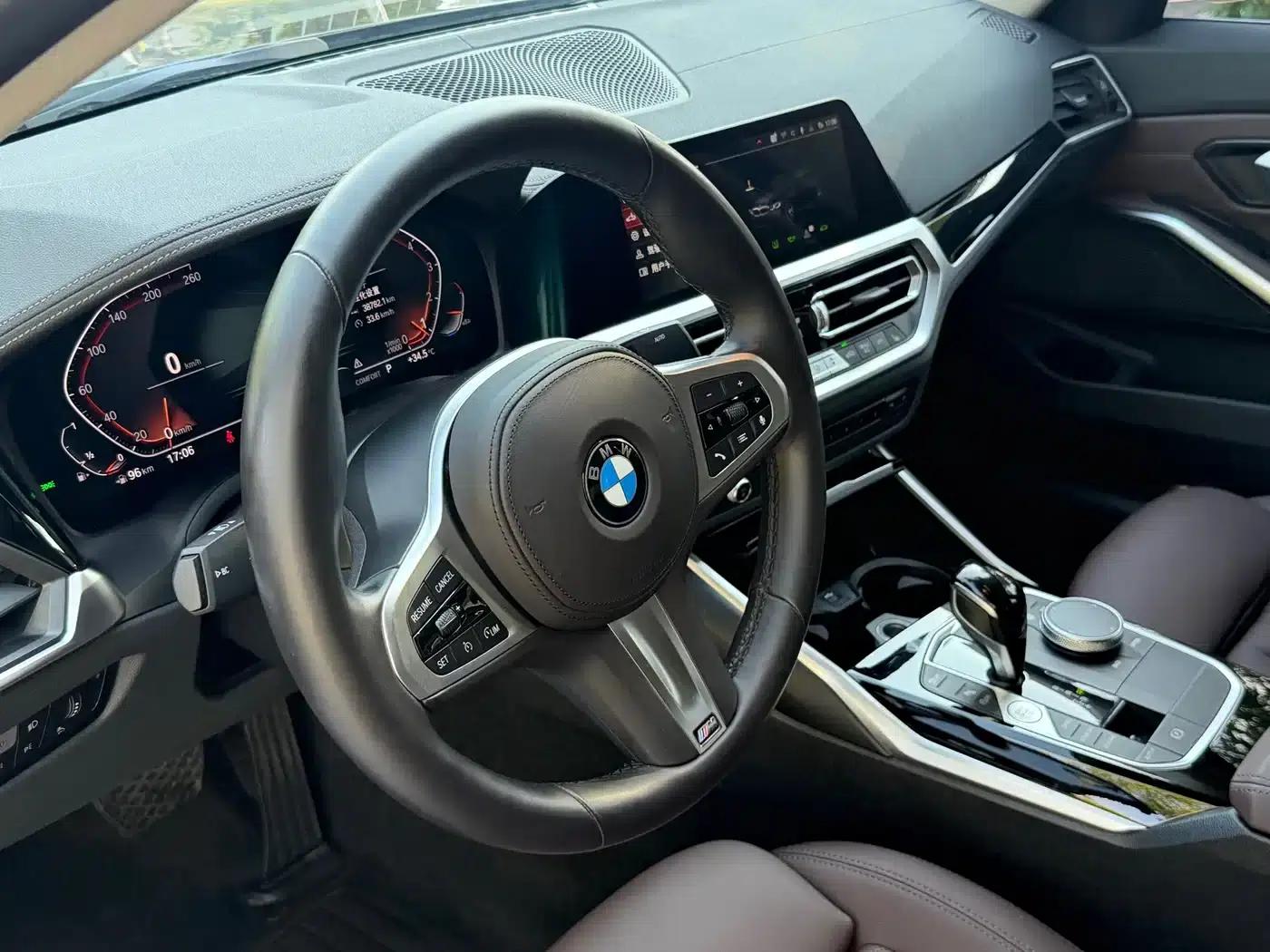 2022 BMW 3 Series 320Li M Sport Package — миниатюра 5