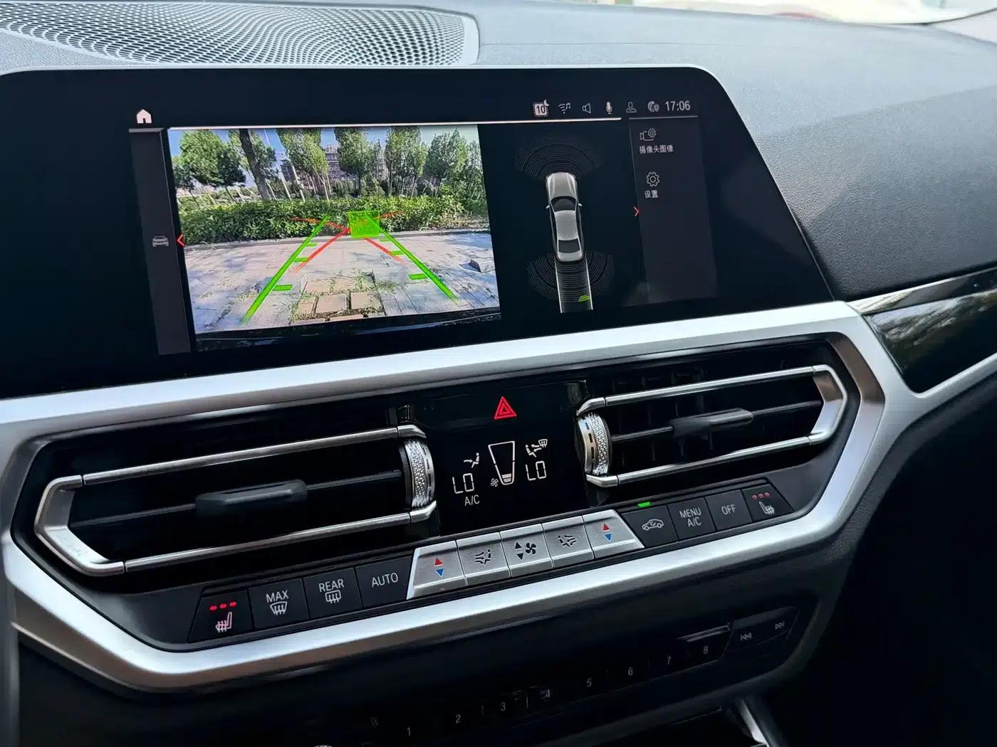 2022 BMW 3 Series 320Li M Sport Package — миниатюра 6