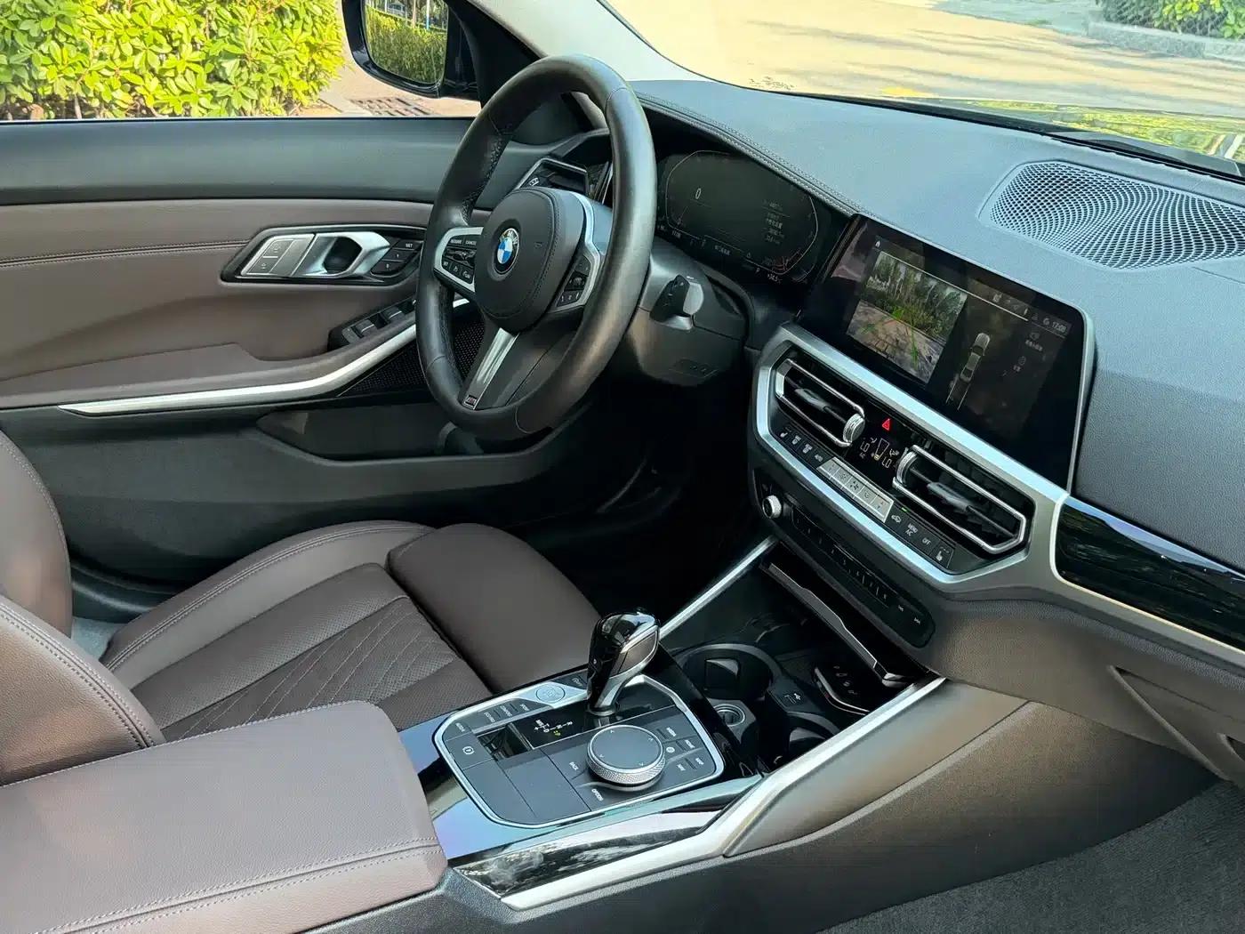 2022 BMW 3 Series 320Li M Sport Package — миниатюра 9