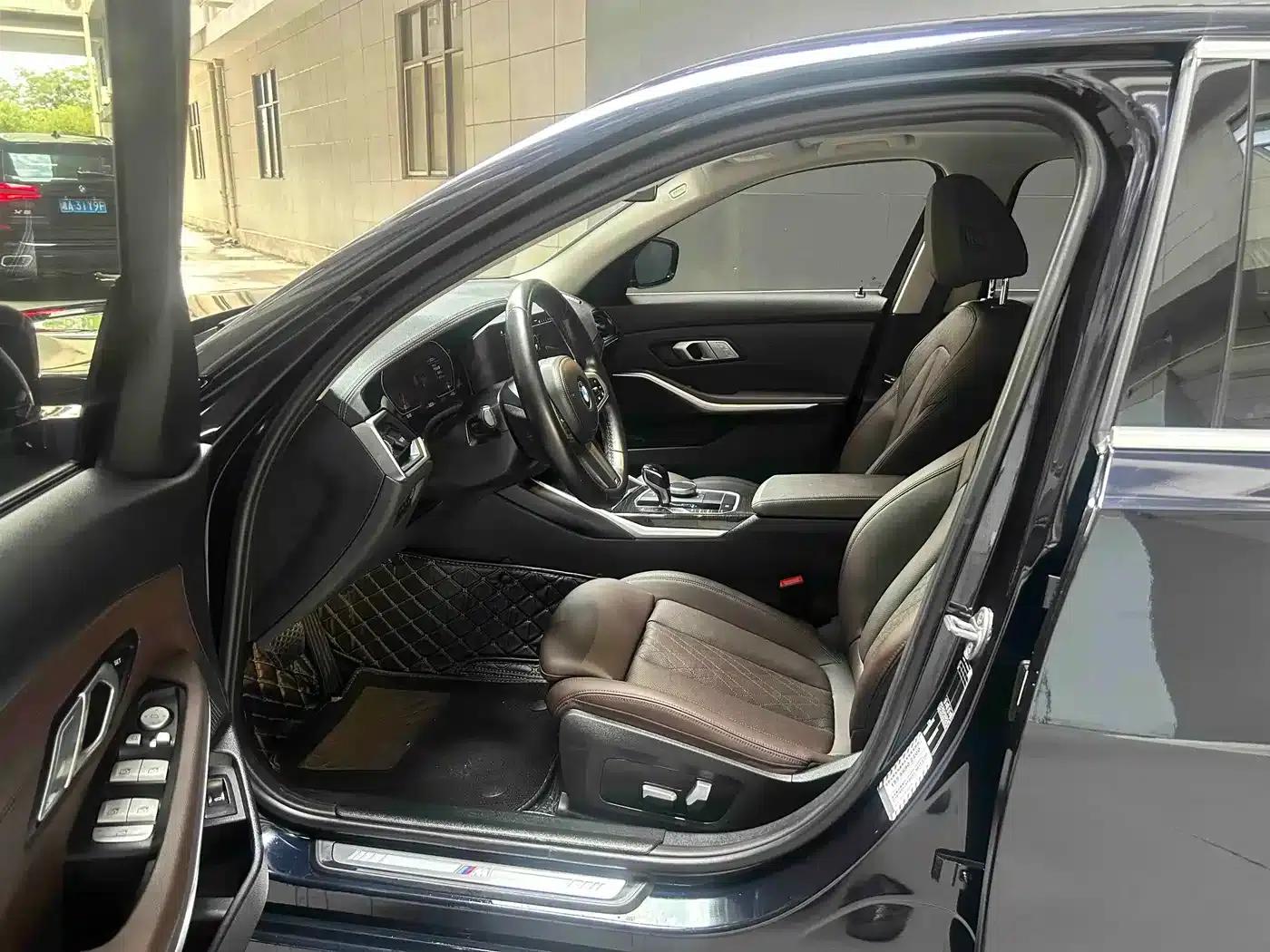 2022 BMW 3 Series 325Li M Sport Package — миниатюра 8