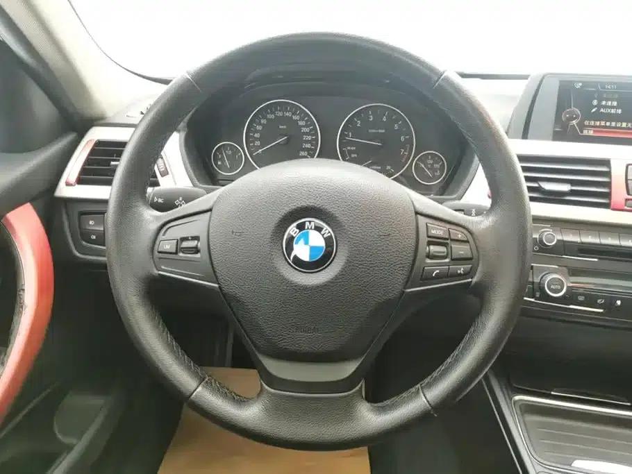 BMW 3 Series 2015 320i Fashion Edition — миниатюра 15