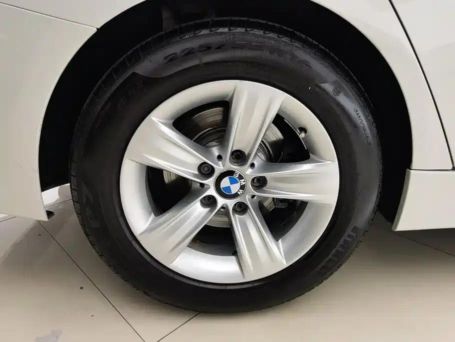 BMW 3 Series 2015 320i Fashion Edition — миниатюра 6