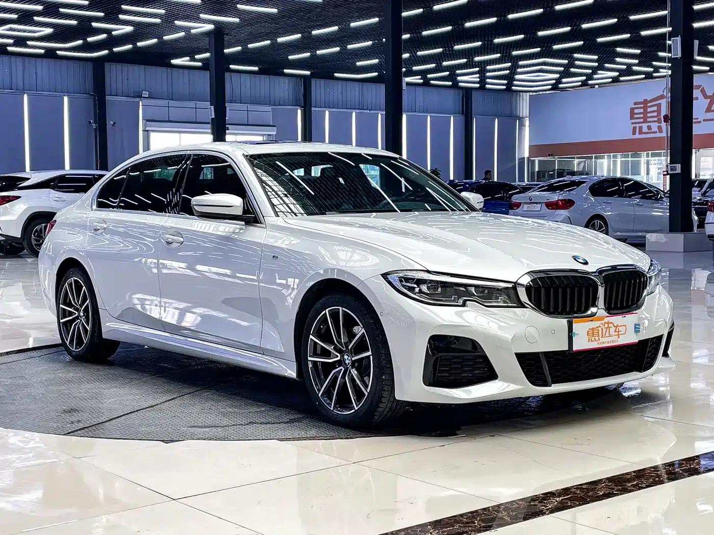 2020 BMW 3 Series 320Li M Sport Package — миниатюра 3