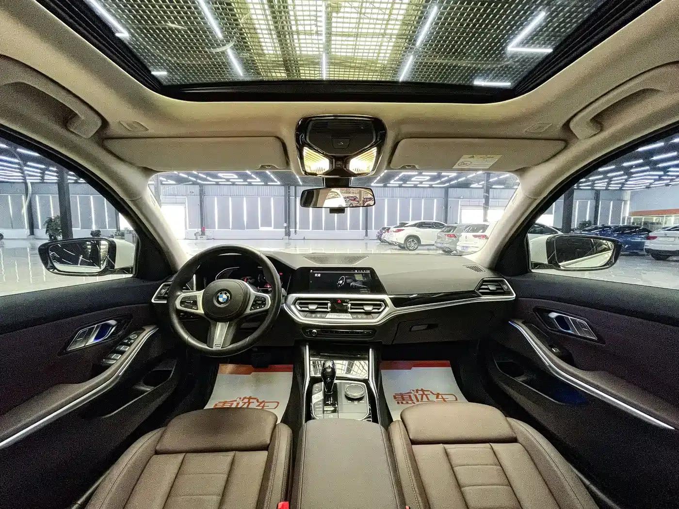 2020 BMW 3 Series 320Li M Sport Package — миниатюра 9