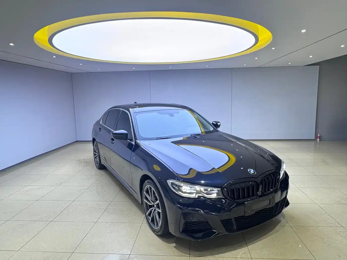 2022 BMW 3 Series 320Li M Sport Package — миниатюра 3