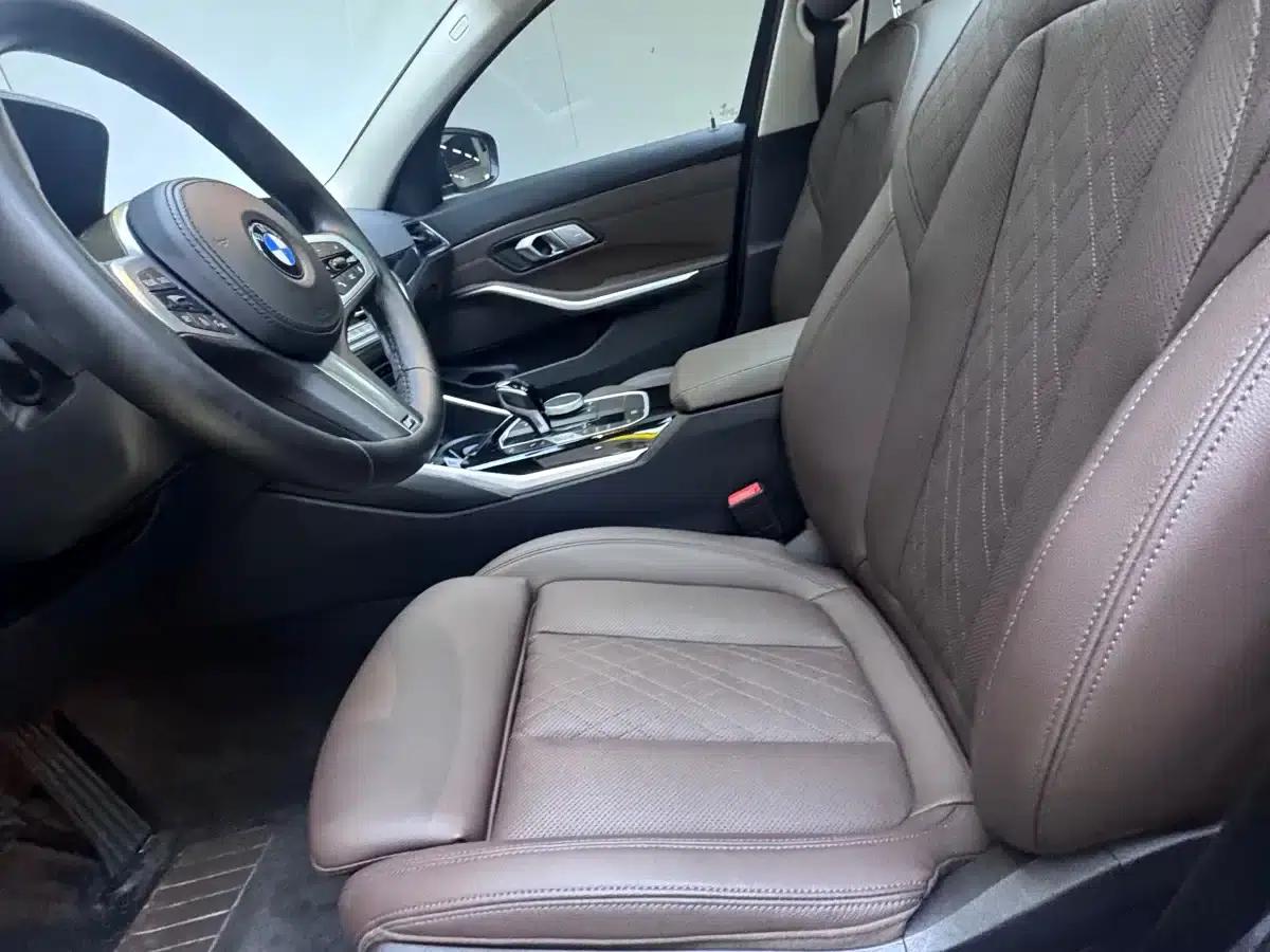 2022 BMW 3 Series 320Li M Sport Package — миниатюра 9