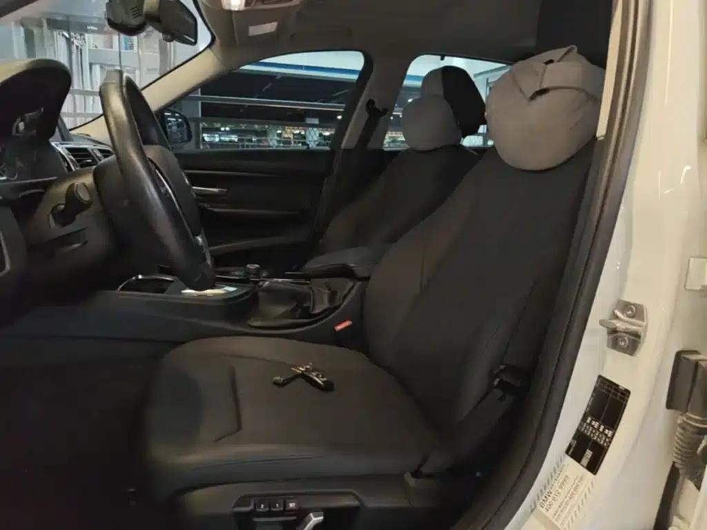 2017 BMW 3 Series 320Li Fashion Edition — миниатюра 15