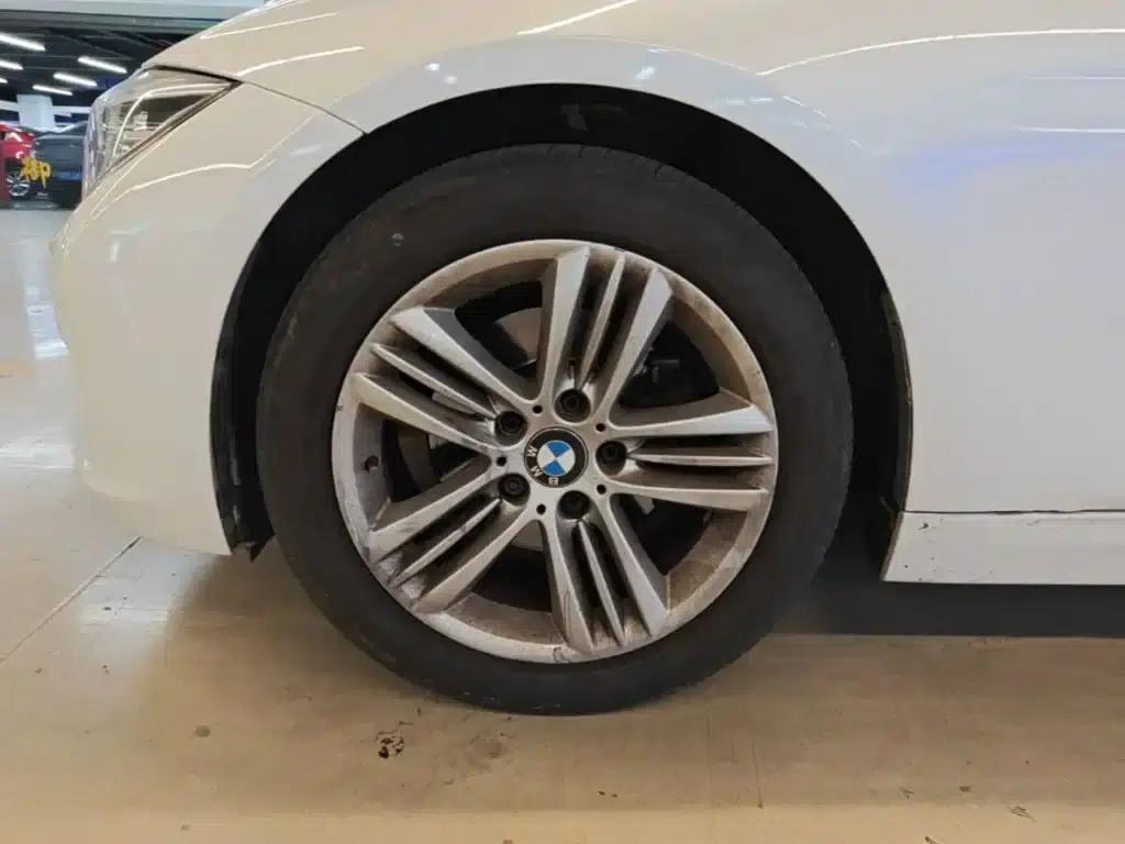 2017 BMW 3 Series 320Li Fashion Edition — миниатюра 23