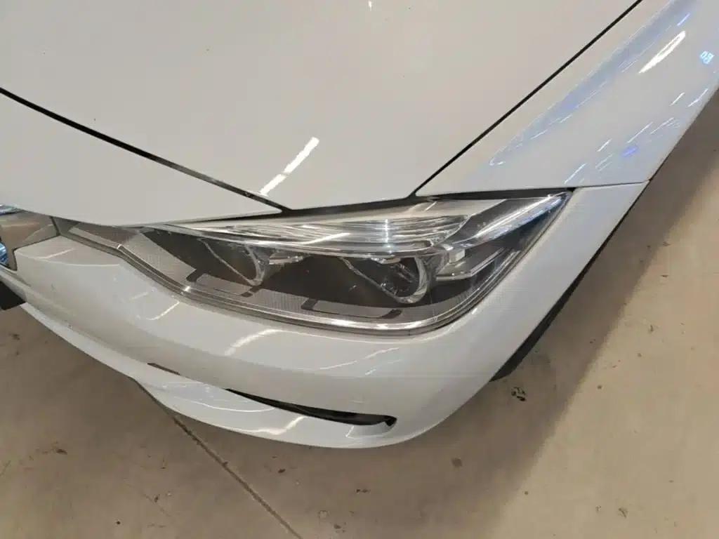 2017 BMW 3 Series 320Li Fashion Edition — миниатюра 24