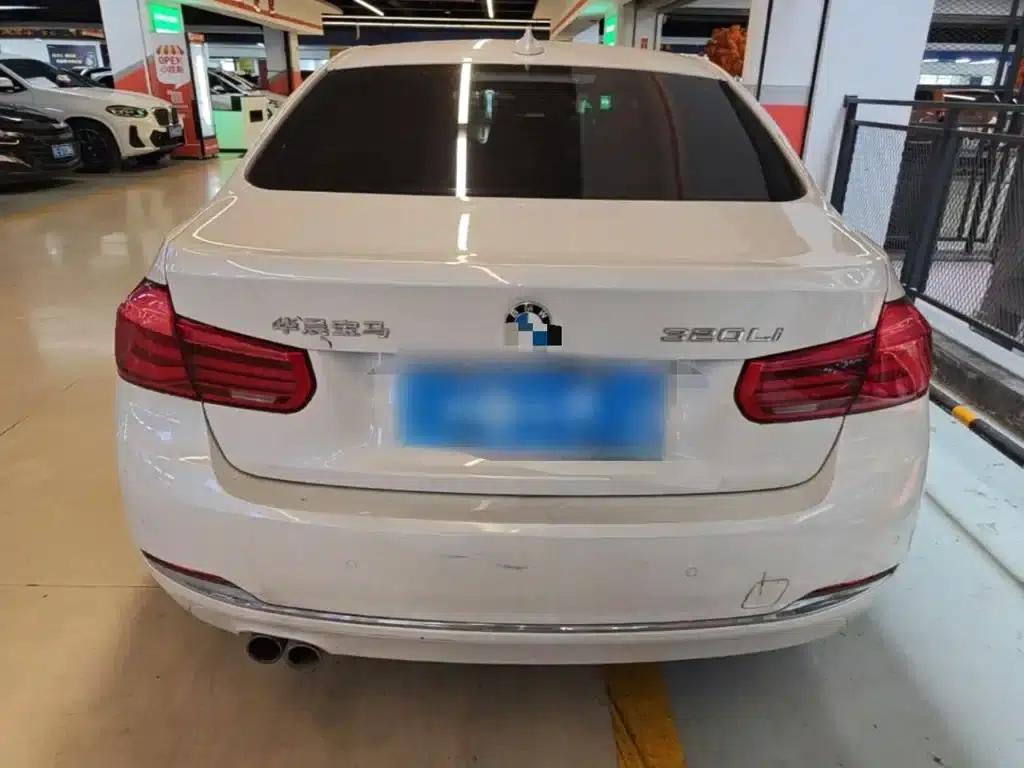 2017 BMW 3 Series 320Li Fashion Edition — миниатюра 6