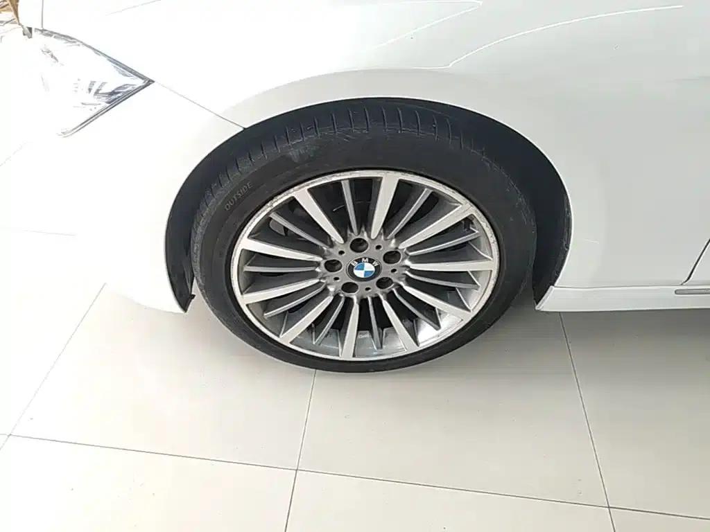2017 BMW 3 Series 320Li Luxury Design Package — миниатюра 23