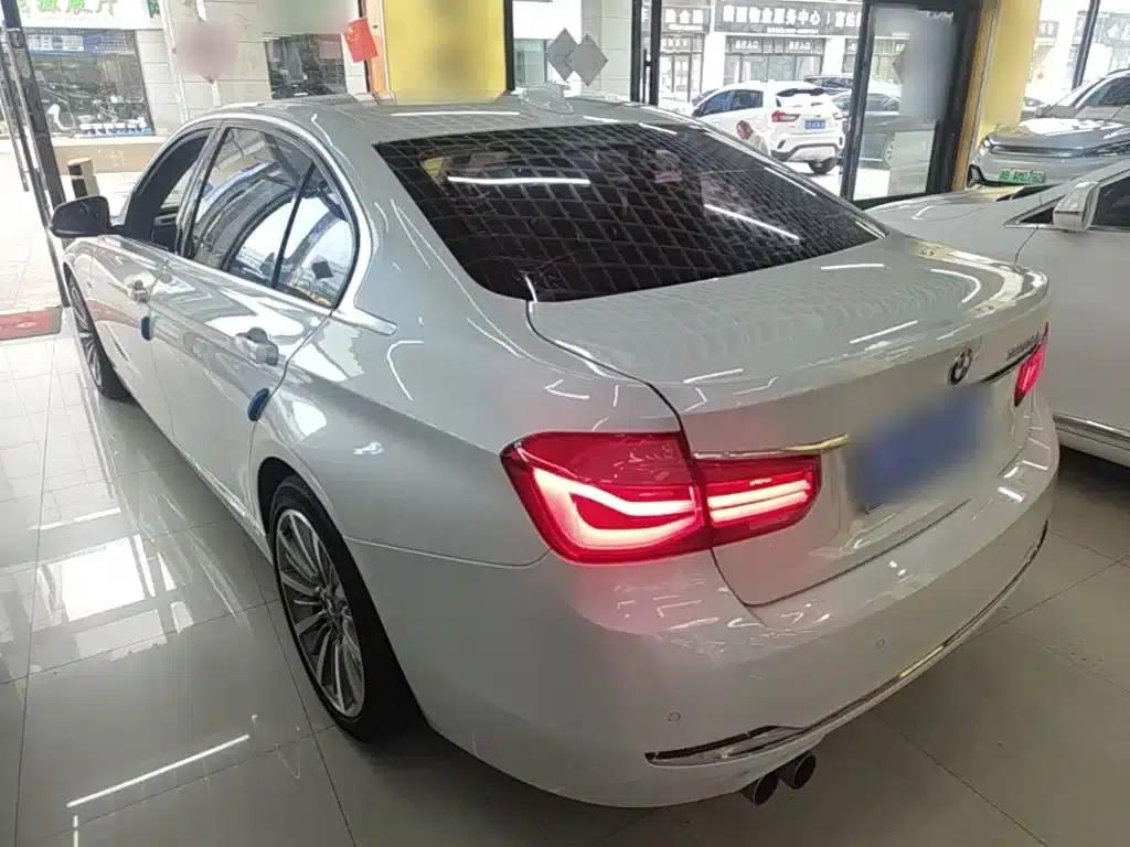 2017 BMW 3 Series 320Li Luxury Design Package — миниатюра 5