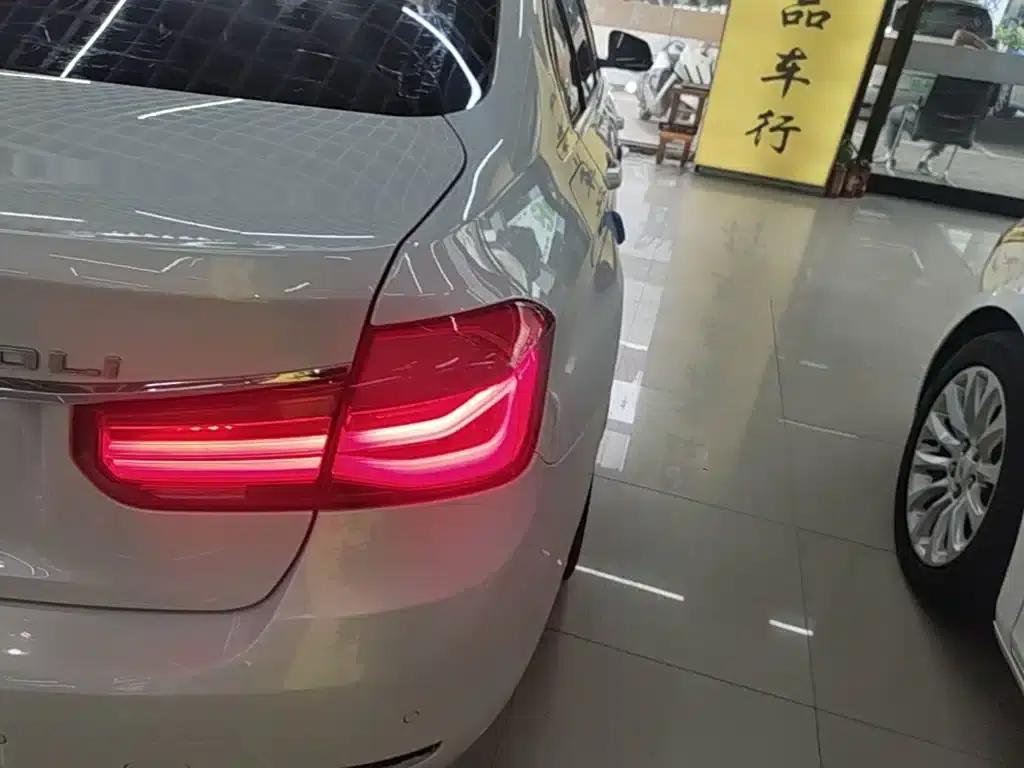2017 BMW 3 Series 320Li Luxury Design Package — миниатюра 8
