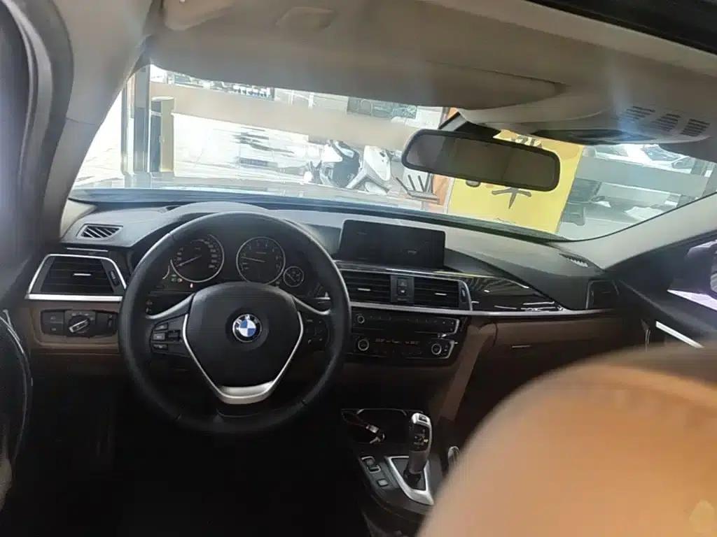 2017 BMW 3 Series 320Li Luxury Design Package — миниатюра 10