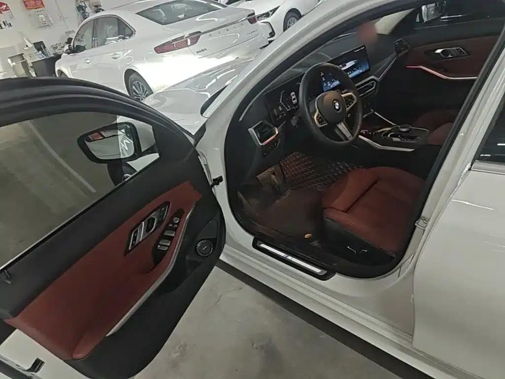 2024 BMW 3 Series 325i M Sport Package — миниатюра 16
