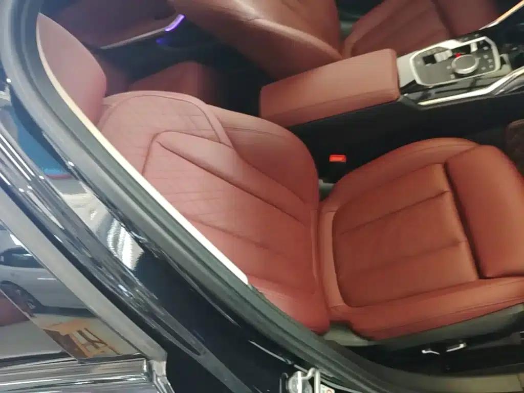 2023 BMW 3 Series 320Li M Sport Package — миниатюра 25