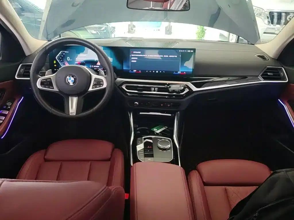2023 BMW 3 Series 320Li M Sport Package — миниатюра 10