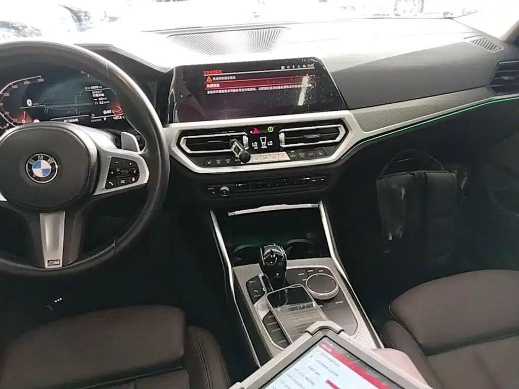 2022 BMW 3 Series 330Li xDrive M Sport Shadow Edition — миниатюра 13