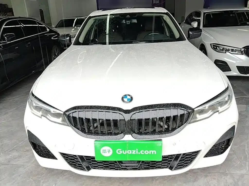 2022 BMW 3 Series 330Li xDrive M Sport Shadow Edition — миниатюра 3