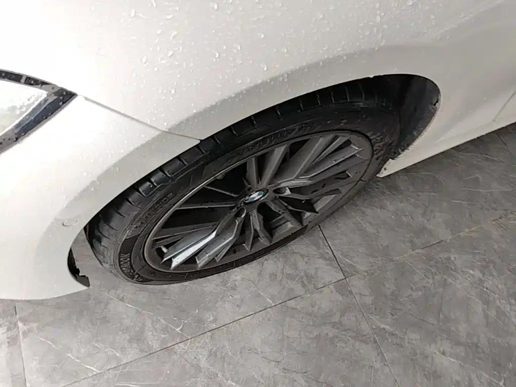 2022 BMW 3 Series 330Li xDrive M Sport Shadow Edition — миниатюра 23