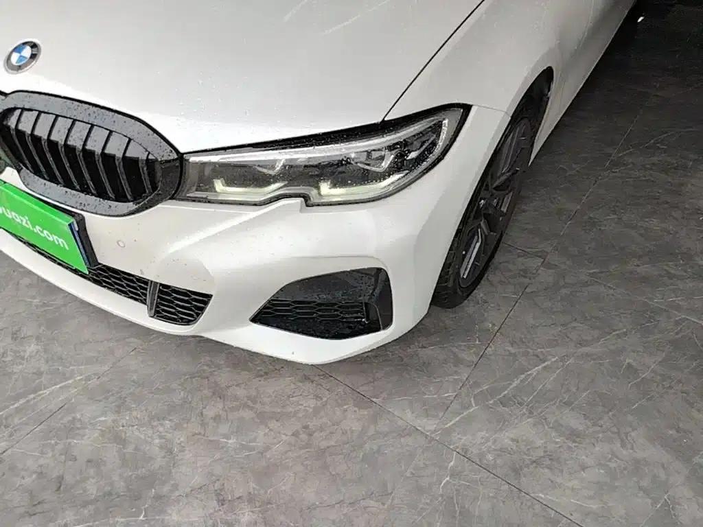 2022 BMW 3 Series 330Li xDrive M Sport Shadow Edition — миниатюра 24
