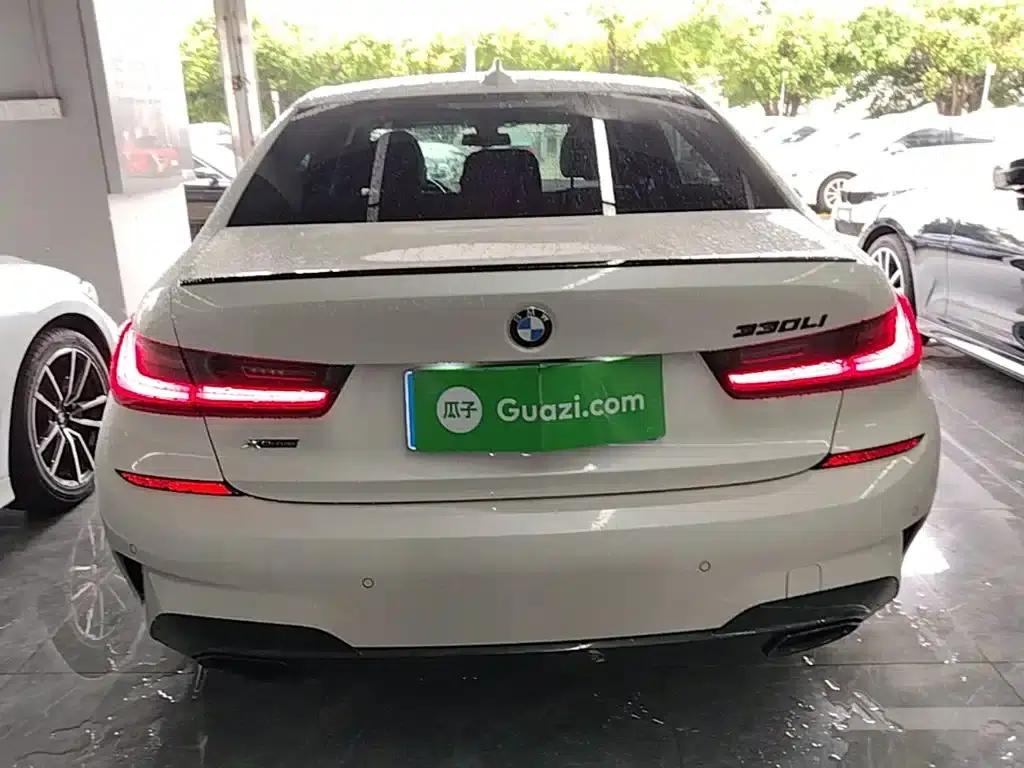 2022 BMW 3 Series 330Li xDrive M Sport Shadow Edition — миниатюра 6