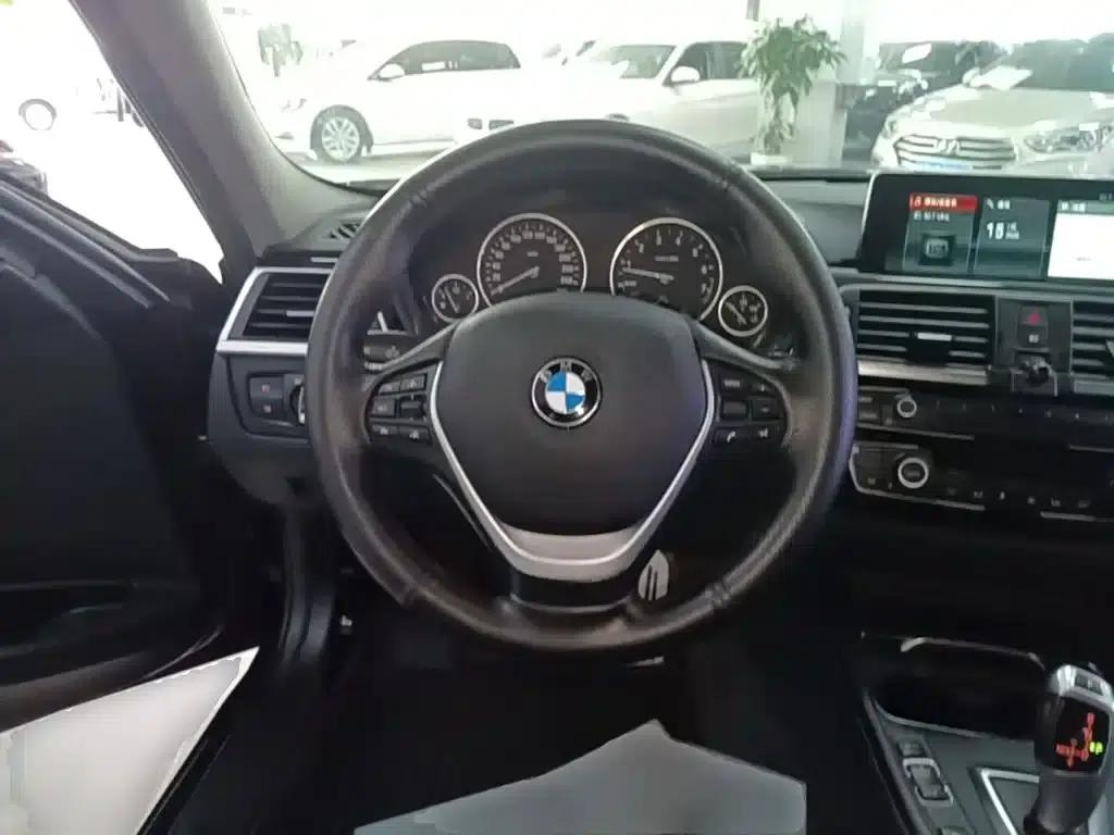 2016 BMW 3 Series 320Li Fashion Edition — миниатюра 11