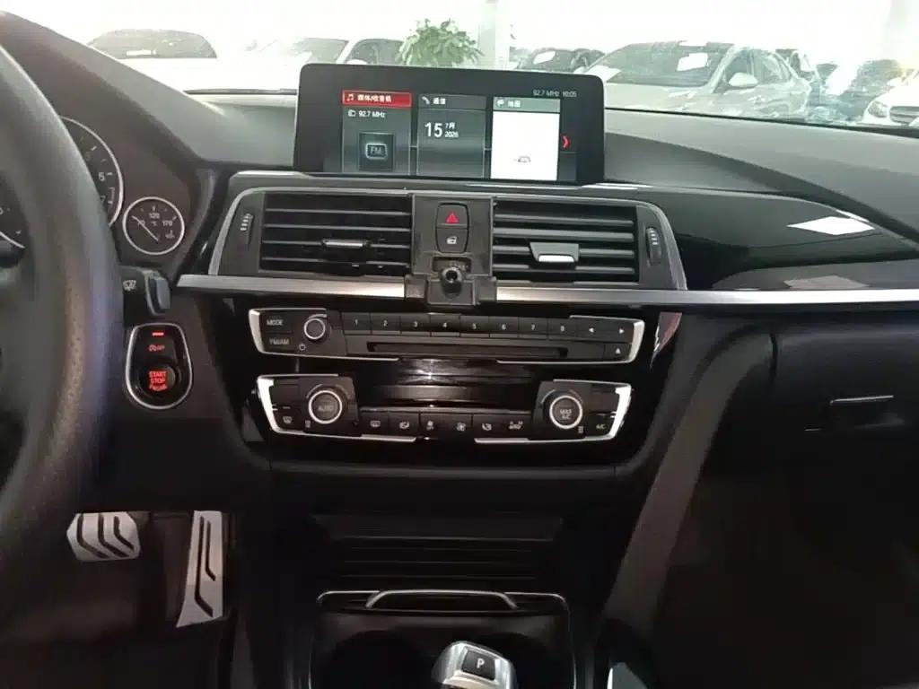 2016 BMW 3 Series 320Li Fashion Edition — миниатюра 13