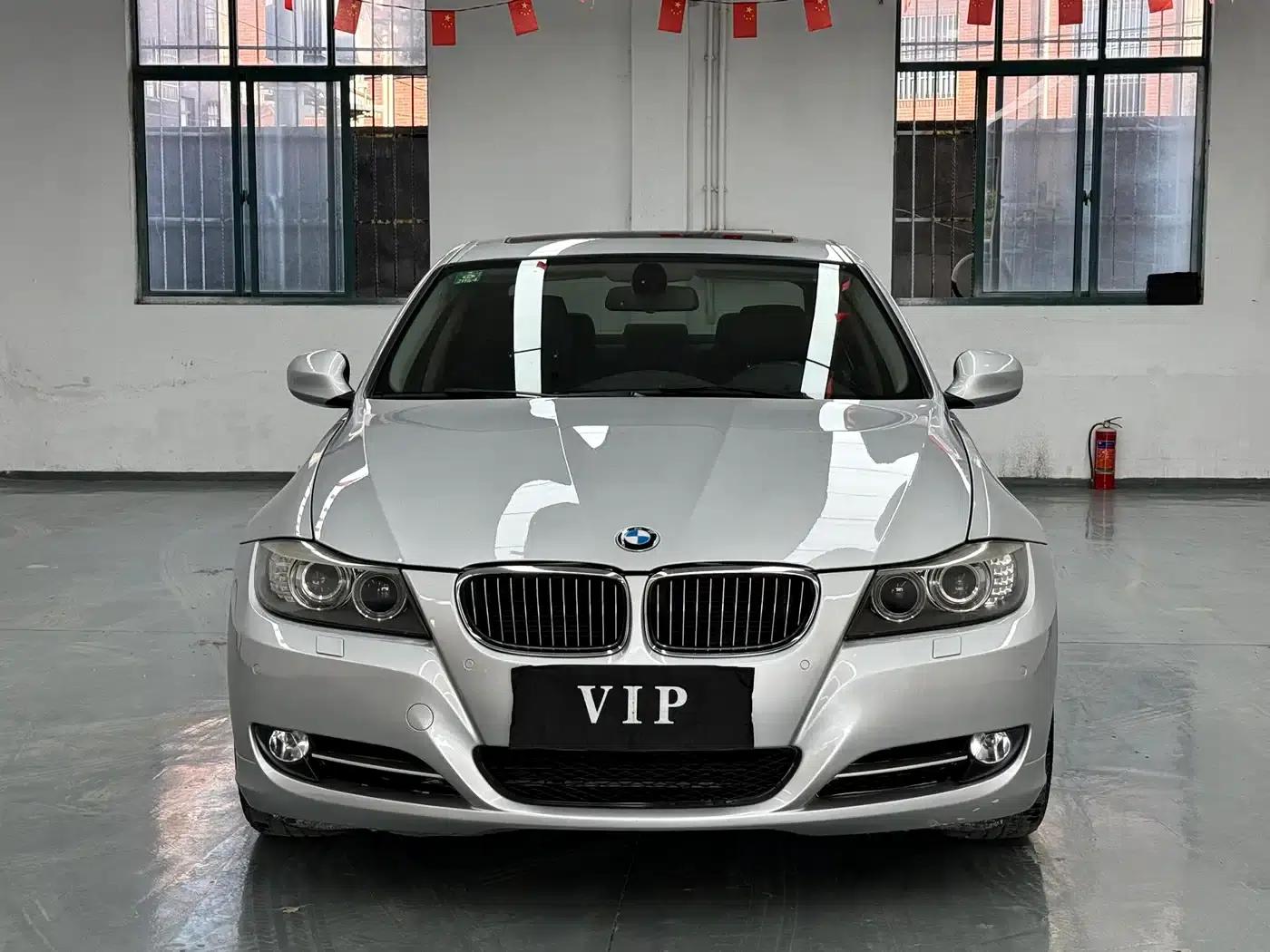 2010 BMW 3 Series Imported Model 320i Luxury — миниатюра 3