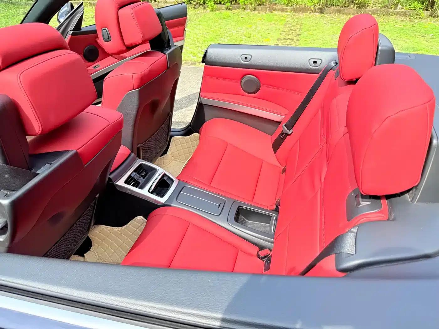 2011 BMW 3 Series Imported 320i Convertible Coupe — миниатюра 13