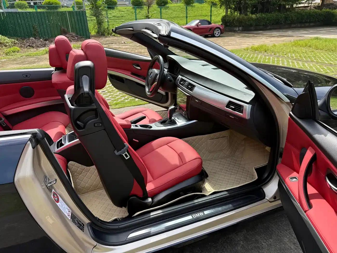 2011 BMW 3 Series Imported 320i Convertible Coupe — миниатюра 16