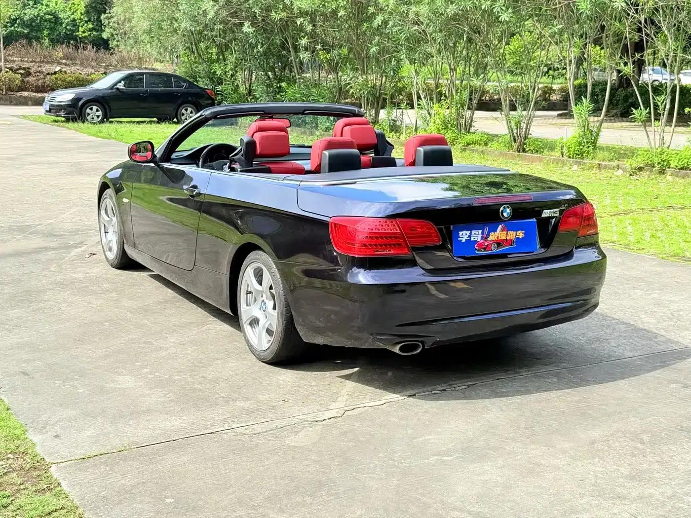 2011 BMW 3 Series Imported 320i Convertible Coupe — миниатюра 4