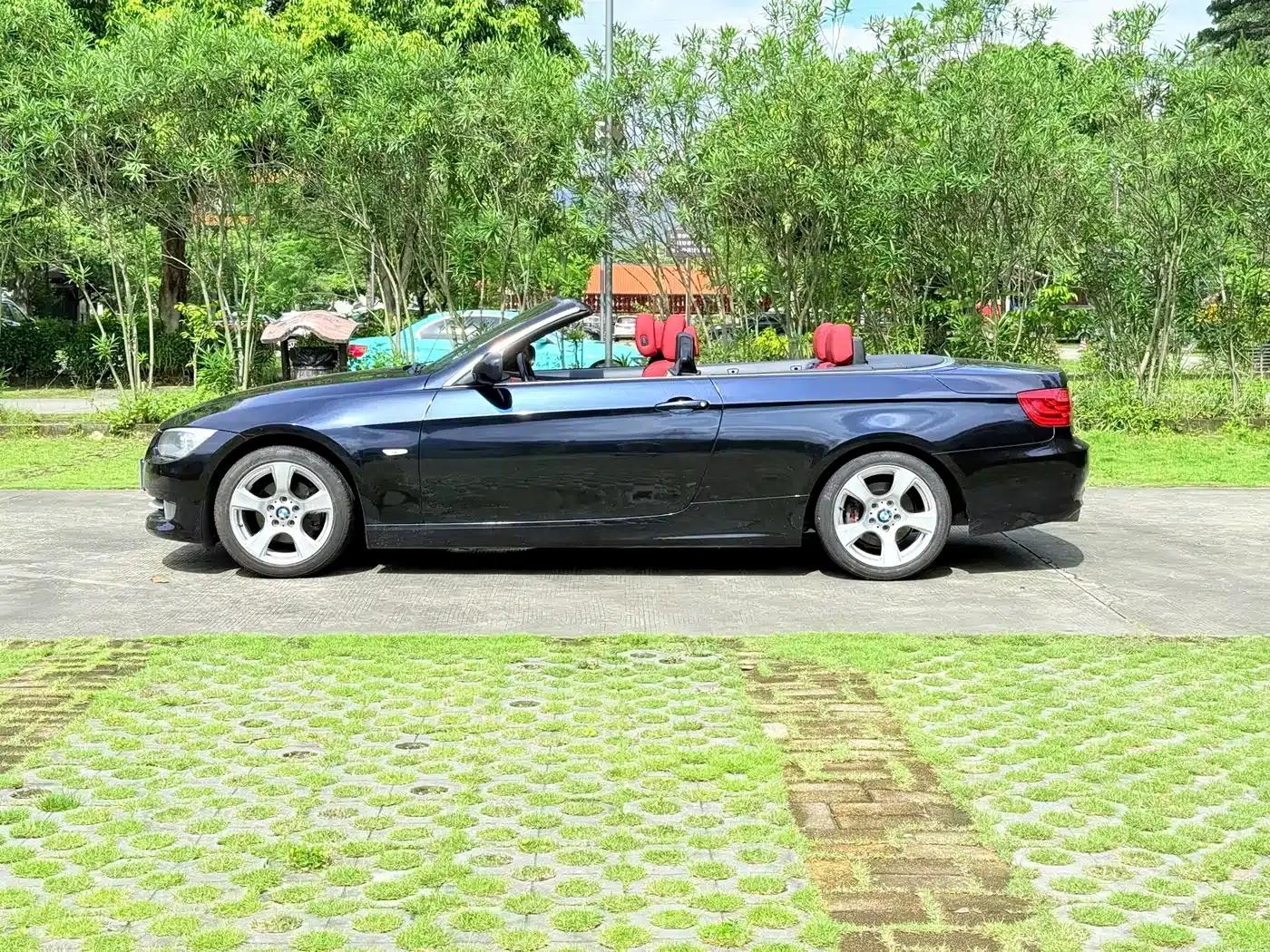 2011 BMW 3 Series Imported 320i Convertible Coupe — миниатюра 7