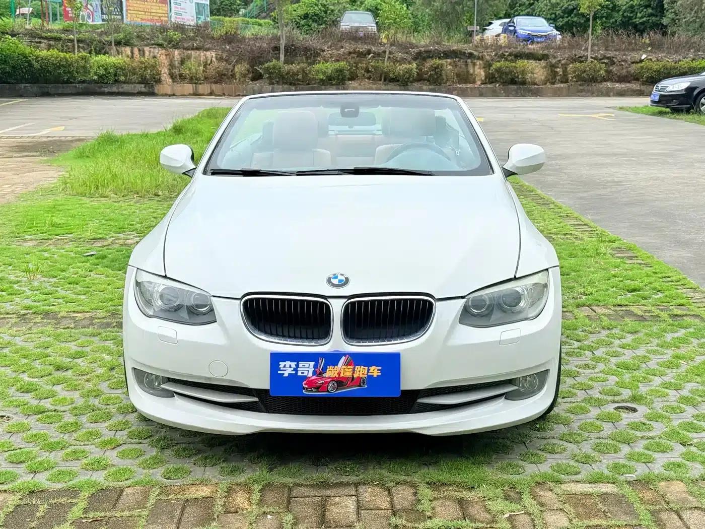 2011 BMW 3 Series Imported 320i Convertible Coupe — миниатюра 2