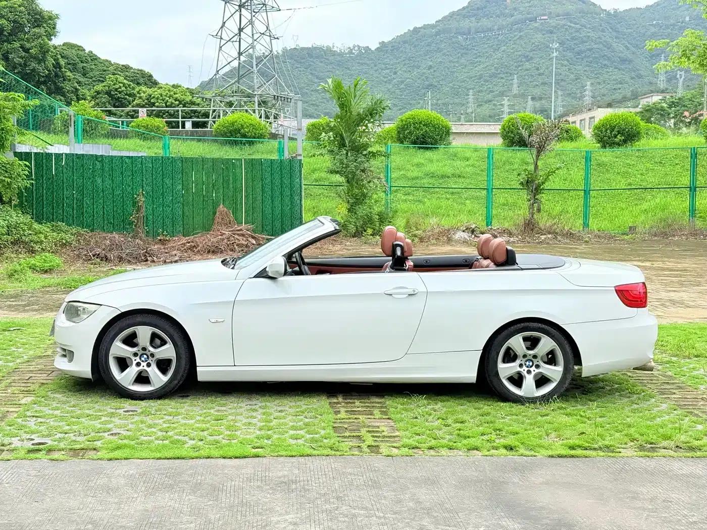 2011 BMW 3 Series Imported 320i Convertible Coupe — миниатюра 7