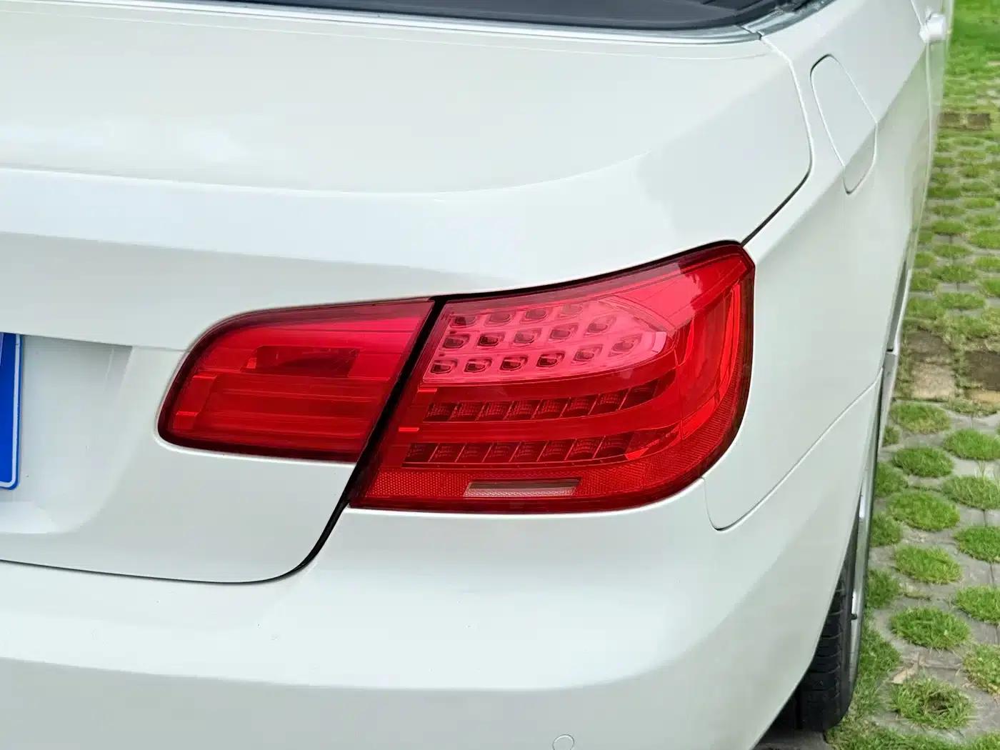 2011 BMW 3 Series Imported 320i Convertible Coupe — миниатюра 9