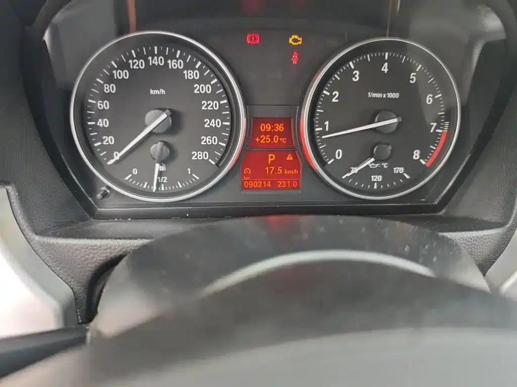 2011 BMW 3 Series 325i Coupe (Imported) — миниатюра 5