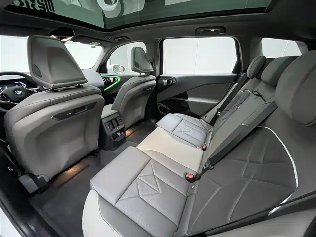 BMW X3 2025 xDrive25L Luxury Package — миниатюра 10