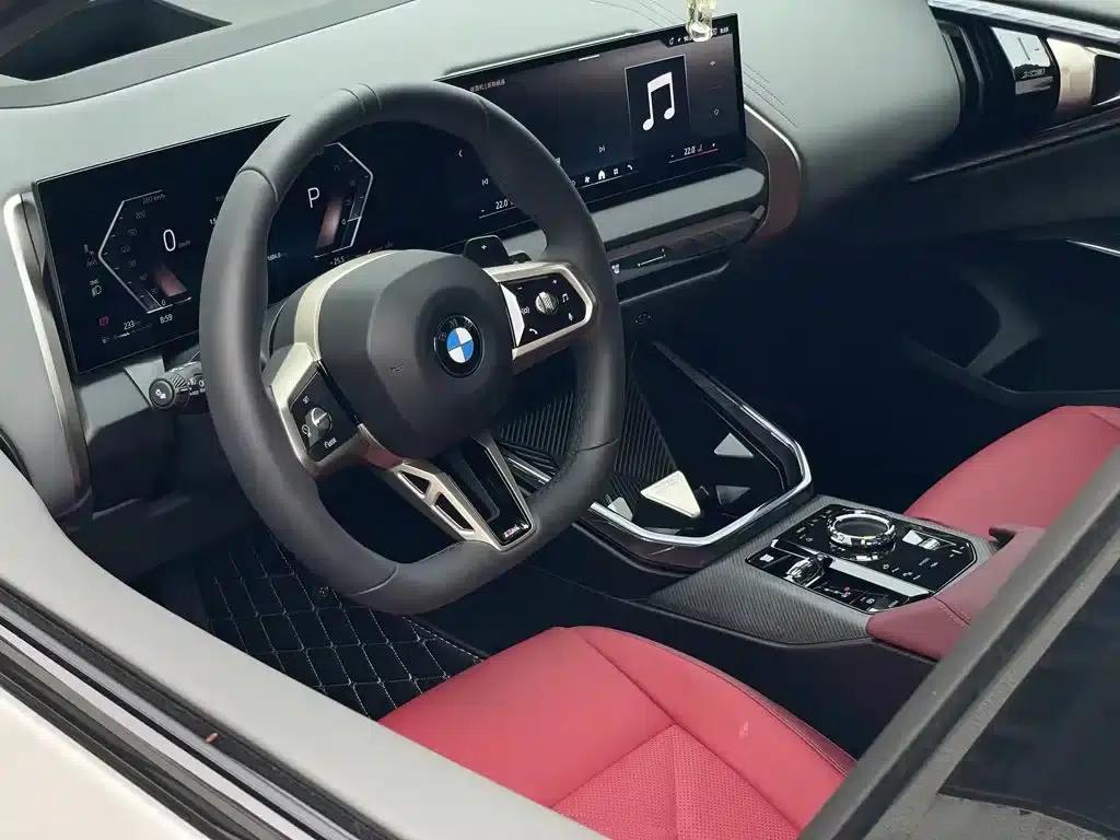 BMW X3 2025 xDrive30L Luxury M Sport Shadow Edition — миниатюра 12