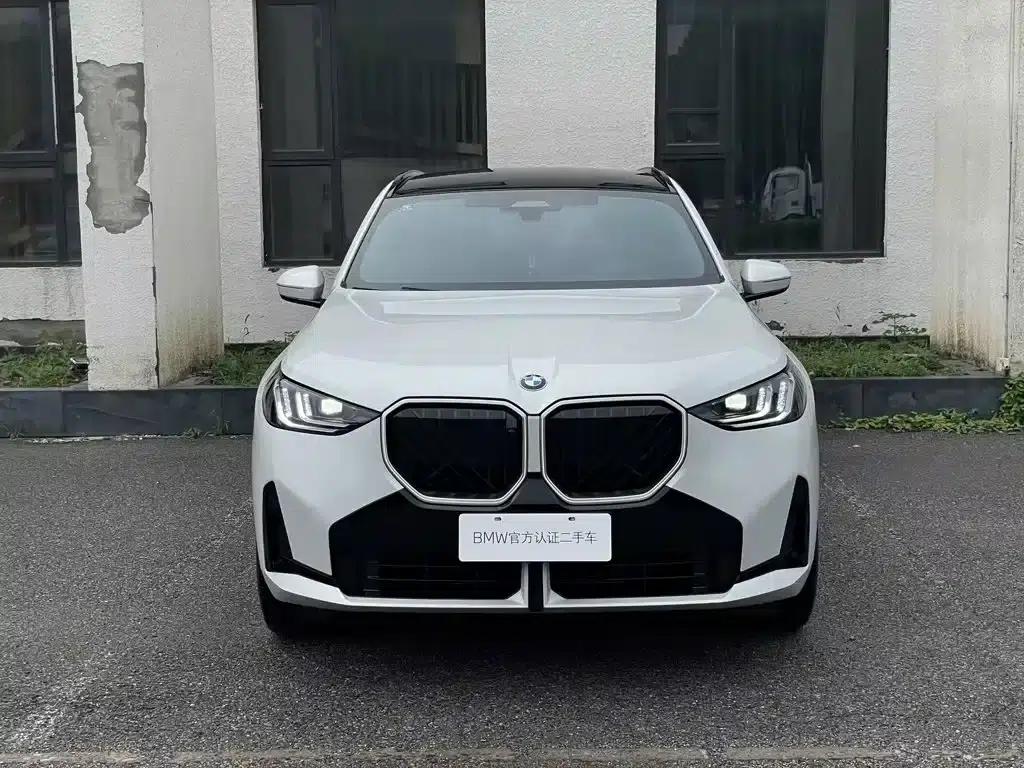 BMW X3 2025 xDrive30L Luxury M Sport Shadow Edition — миниатюра 13