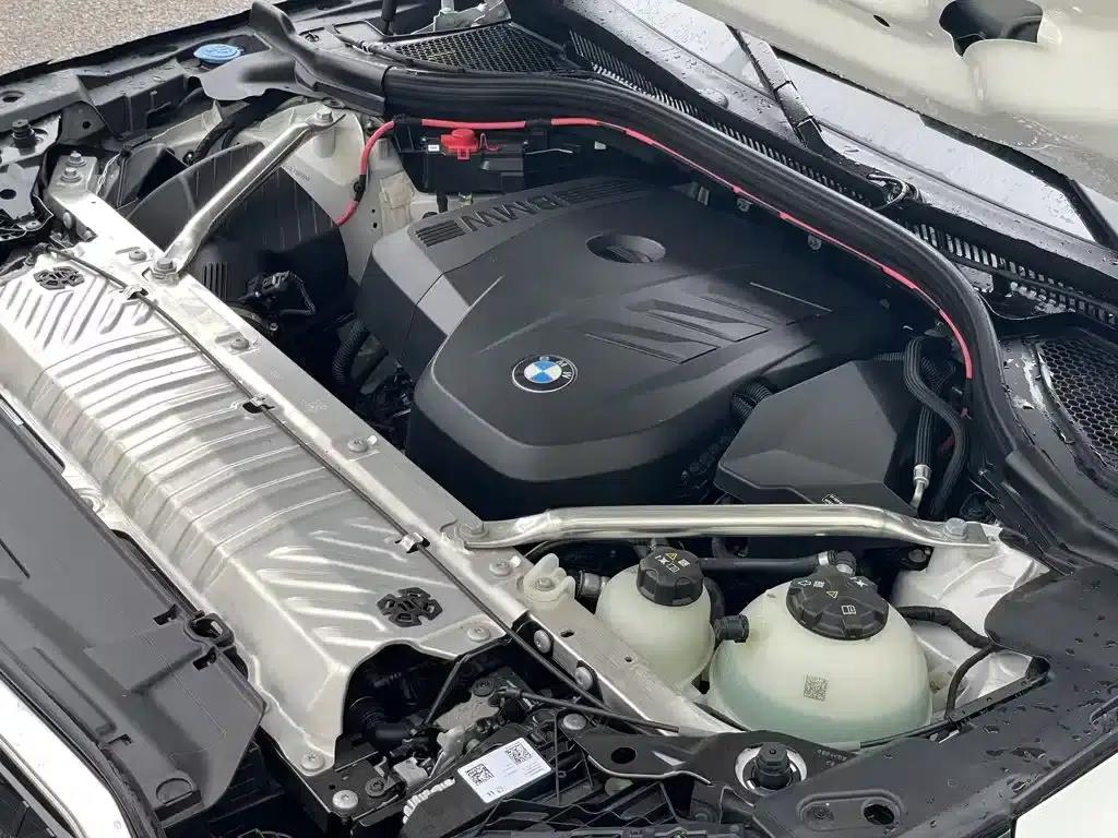 BMW X3 2025 xDrive30L Luxury M Sport Shadow Edition — миниатюра 9