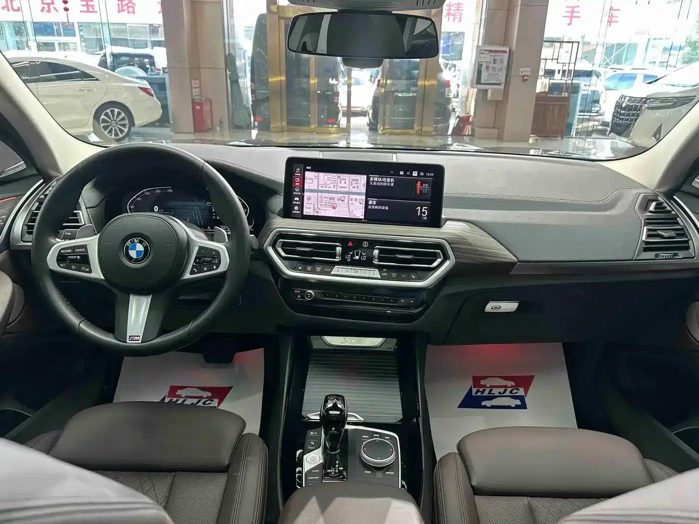 BMW X3 2022 xDrive30i Leading Edition M Sport Package — миниатюра 10