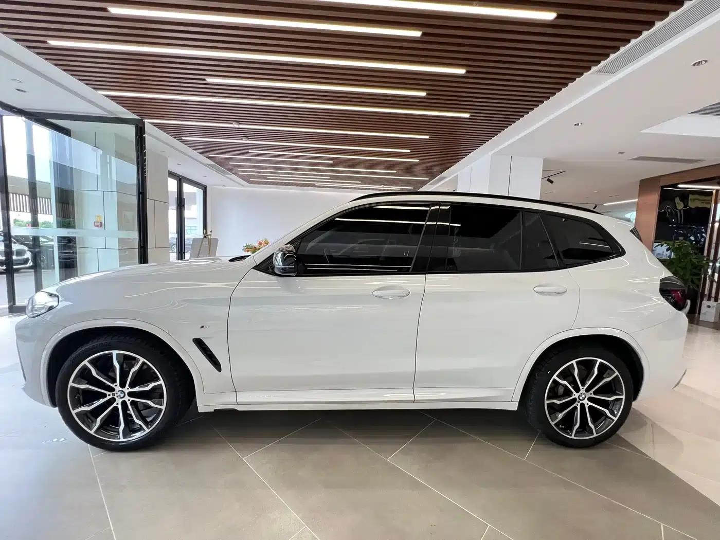 BMW X3 2022 Facelift xDrive30i Leading Edition M Sport Package — миниатюра 3