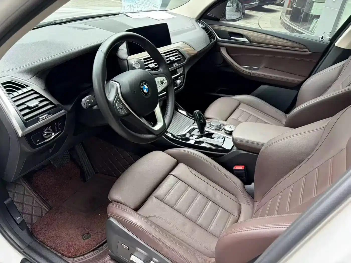 BMW X3 2020 xDrive28i Luxury Package — миниатюра 4